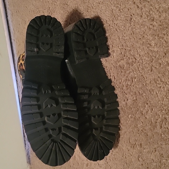 Leopard boots - Picture 3 of 4